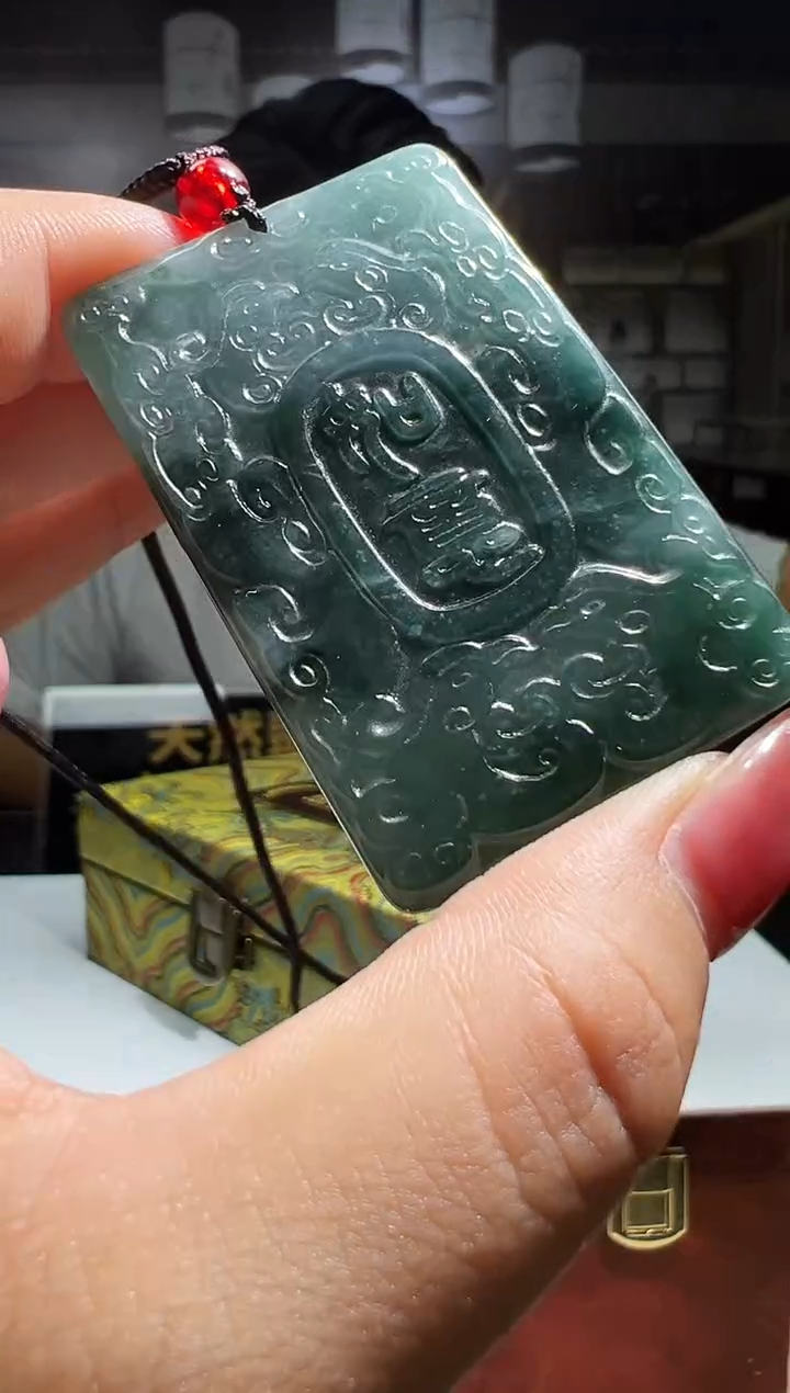 翡翠未镶嵌颈饰0583620933