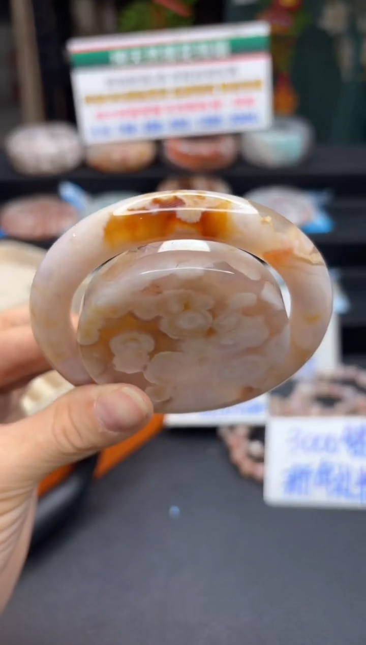 【闪购商品】石英质玉手镯未镶嵌168（58圈赠送镯心）