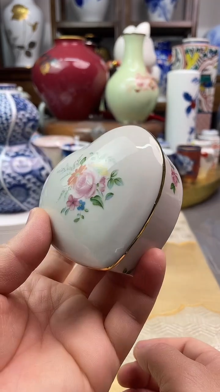 【闪购商品】盘骨瓷香盒一一一