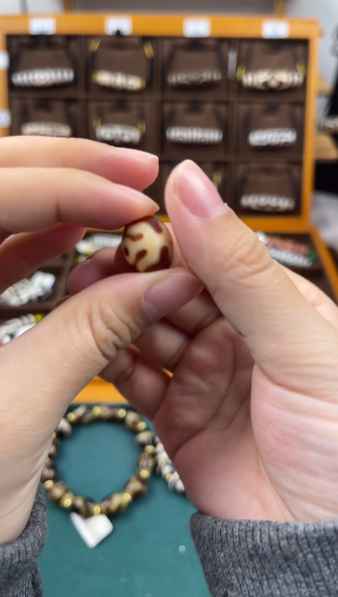 玛瑙/玉髓（覆膜）颈饰未镶嵌8.（微瑕随机发货）