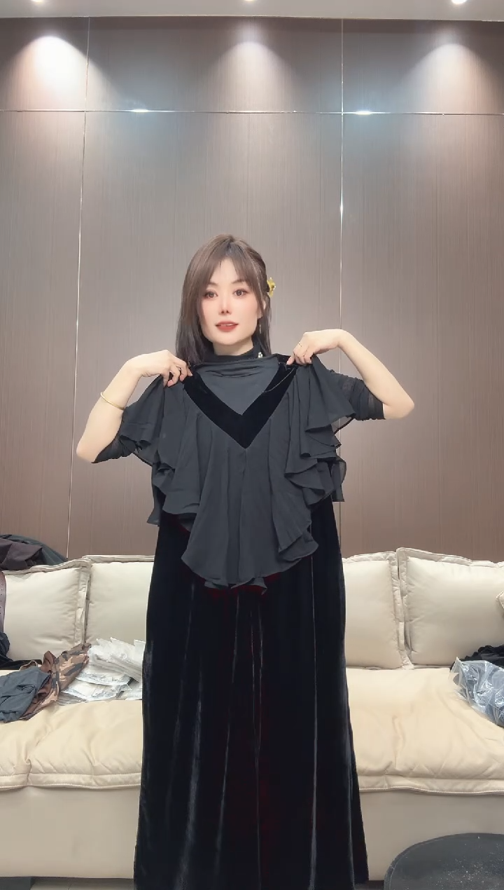 V领长裙M码大漂亮