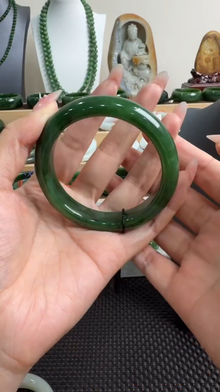 颈饰未镶嵌和田玉手镯54