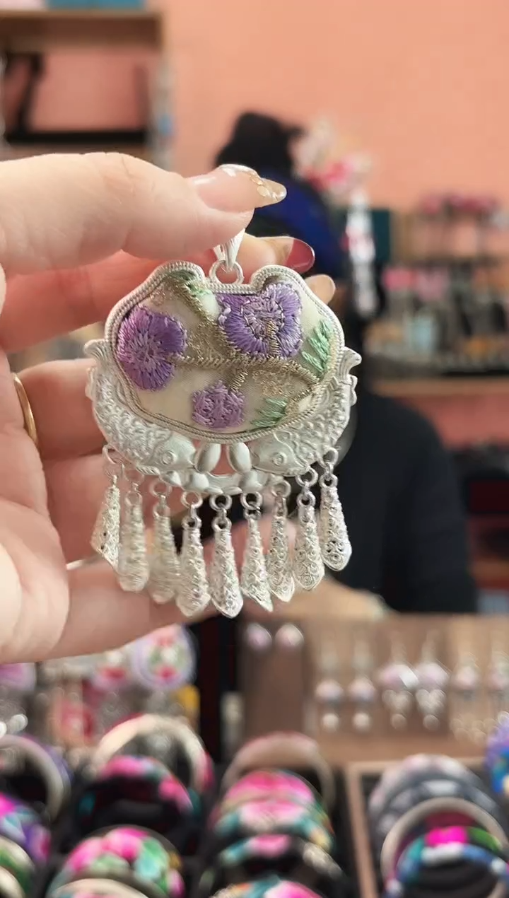 织绣艺枝独绣手工饰品164