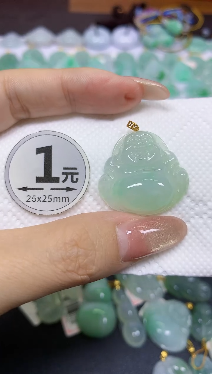 颈饰18K金镶嵌翡翠天然翡翠A货