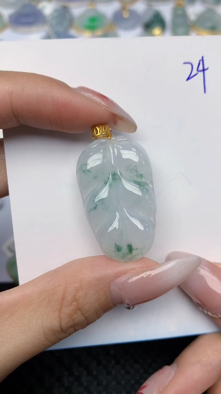【闪购商品】翡翠颈饰18K金镶嵌天然翡翠A货