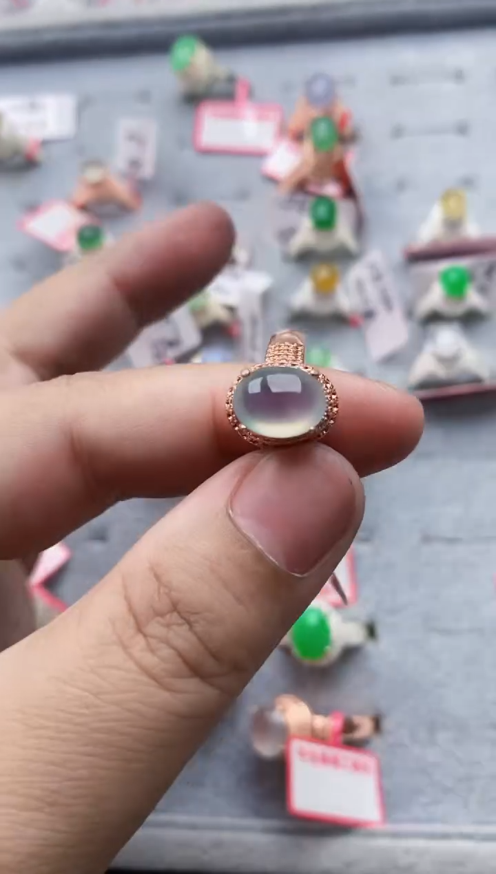 翡翠未镶嵌戒指1515---7-10