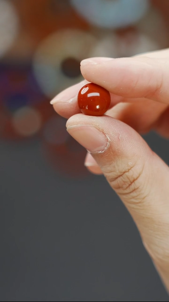 未镶嵌文玩配饰南红玛瑙梵阁精品文玩回血12+圆珠多样性发货