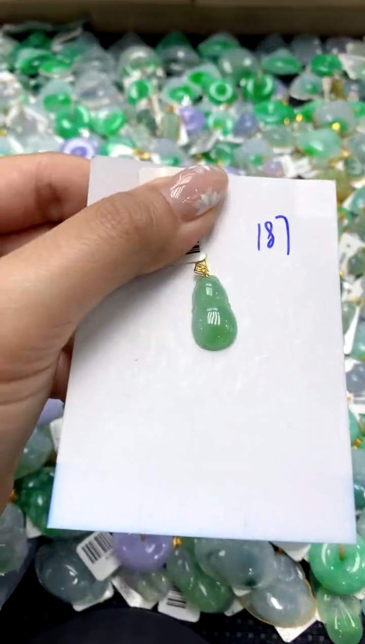 【闪购商品】翡翠颈饰18K金镶嵌111111111111111111