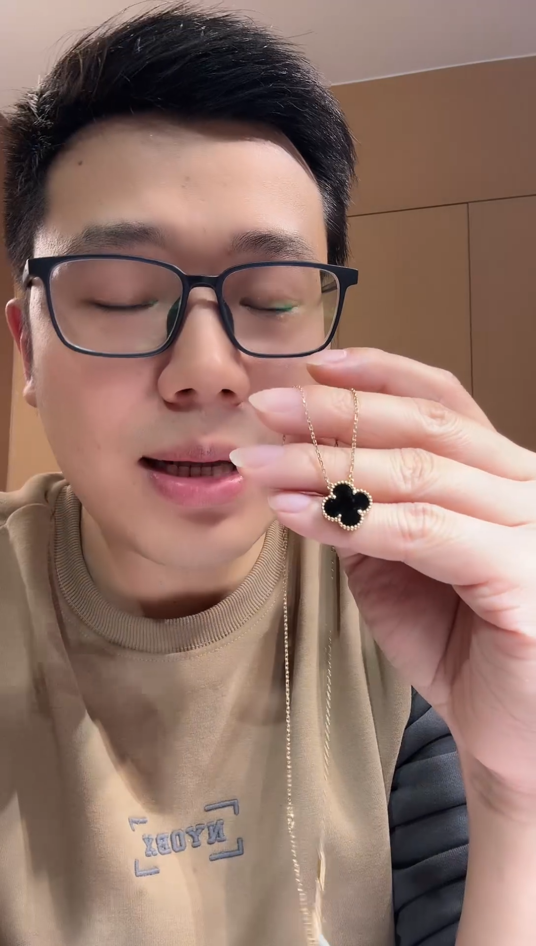 【闪购商品】玛瑙/玉髓套链18K金镶嵌黑色k黄，四叶草套链GHJ25版