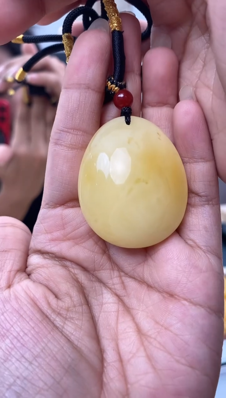 【闪购商品】琥珀裸石未镶嵌天然琥珀蜜蜡水滴