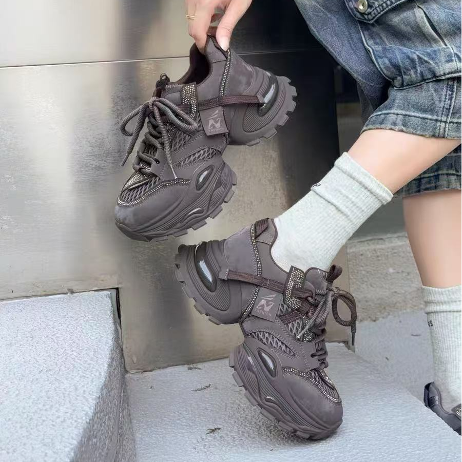 达芙妮水钻防脏老爹鞋秋季时尚休闲鞋厚底透气网红休闲鞋