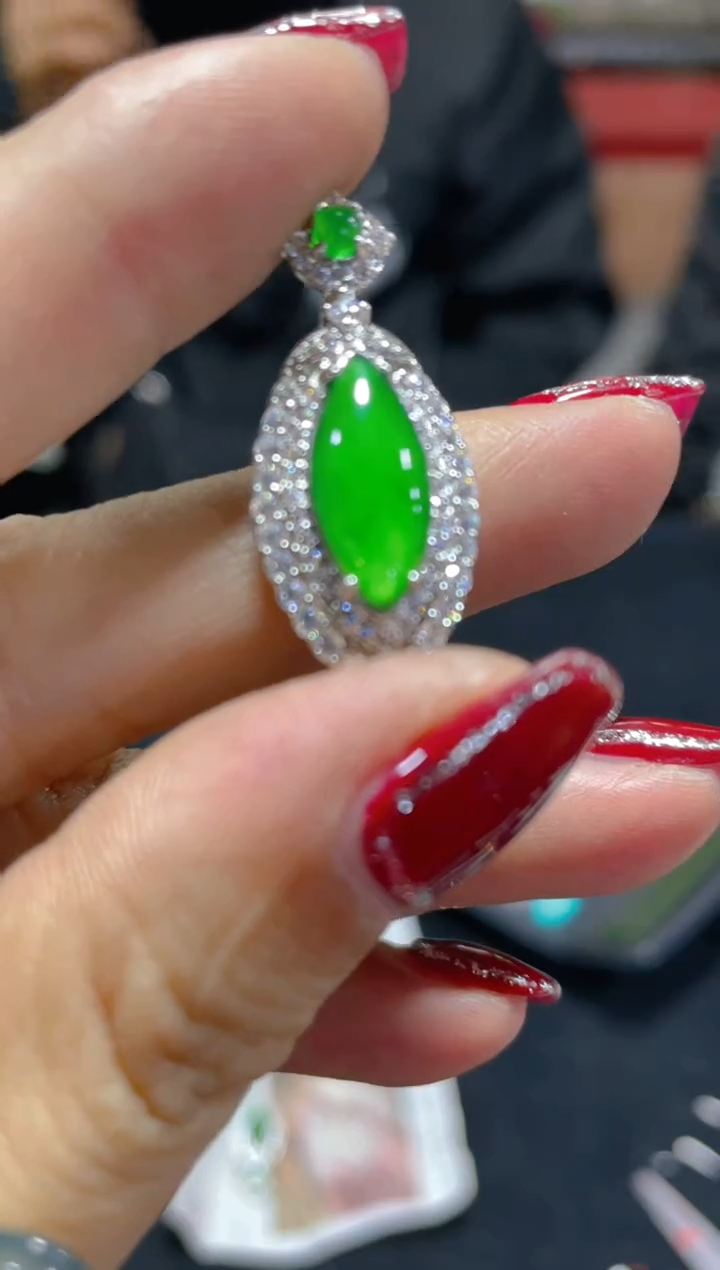 【闪购商品】定制翡翠未镶嵌天然A货翡翠 假一赔四