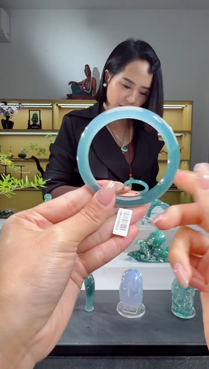未镶嵌手镯翡翠56.7圈
