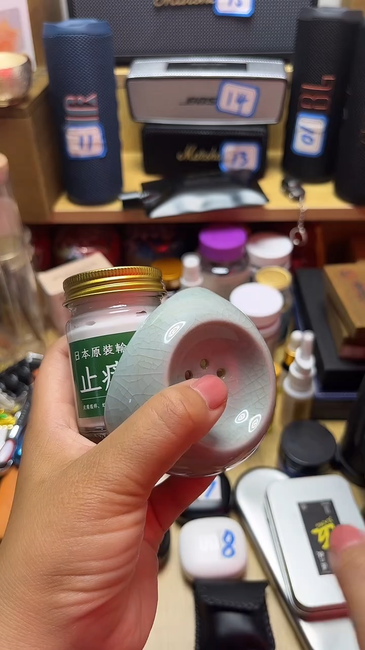 瓷片闪购商品 如图所示