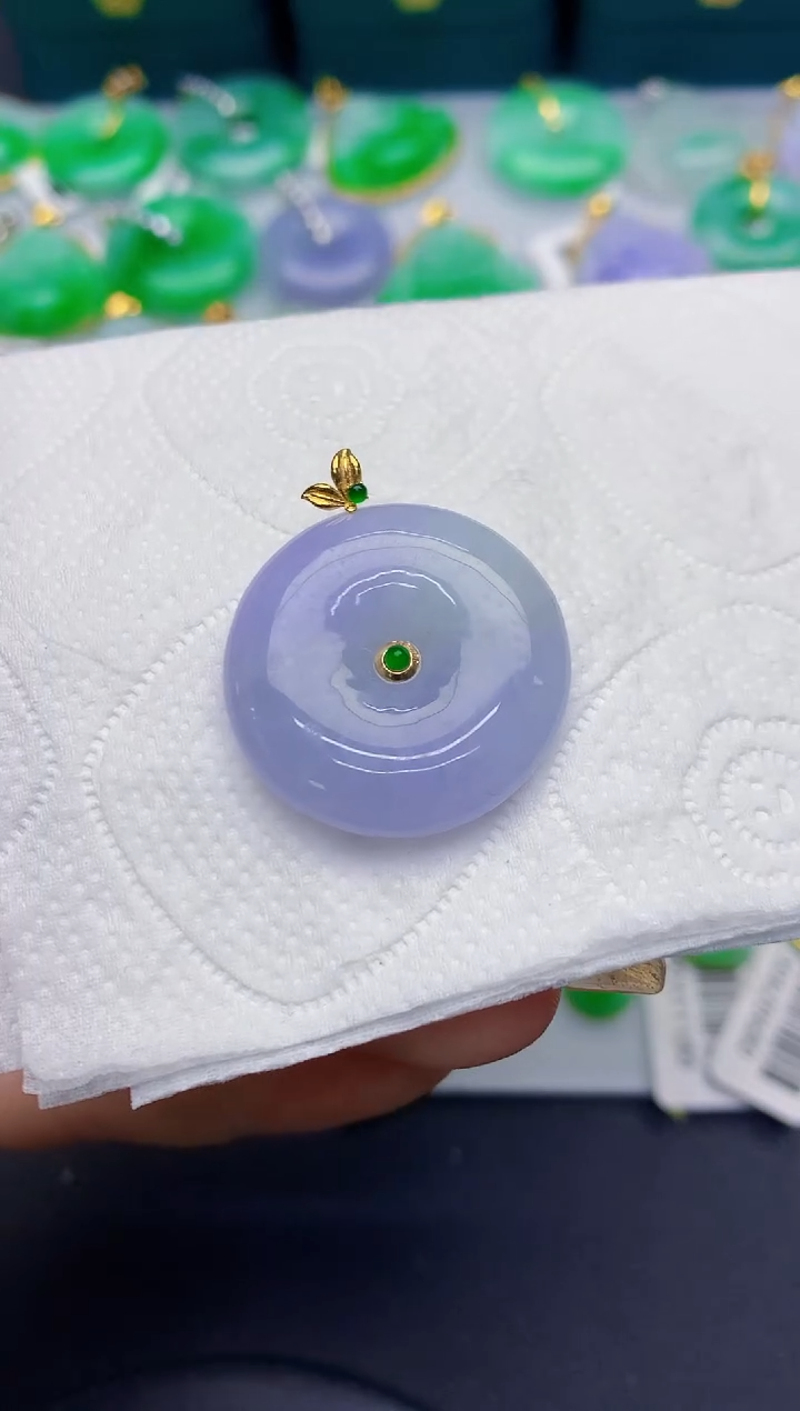 颈饰18K金镶嵌翡翠缅甸天然翡翠A货