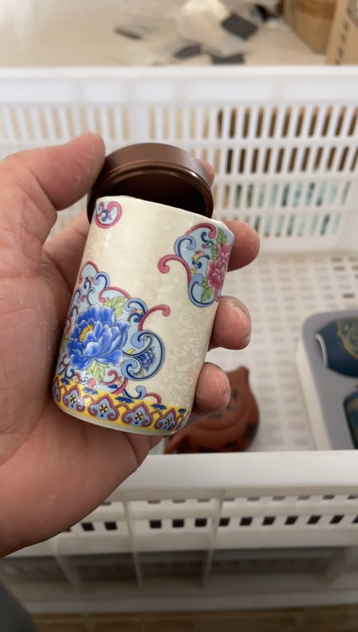 杯无运费险有瑕疵的摄影的产品有使用过的痕迹有点脏介意勿拍