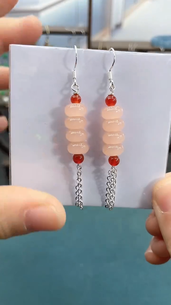 银S925镶嵌和田玉耳饰8mm藕粉流苏