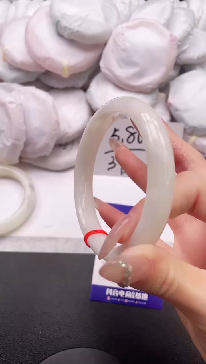 【闪购商品】和田玉手镯未镶嵌9L218-63