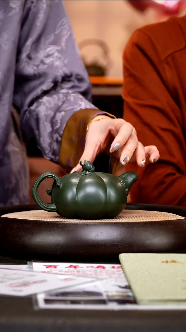 茶壶紫砂CYL32 南瓜  翡翠绿泥   250cc