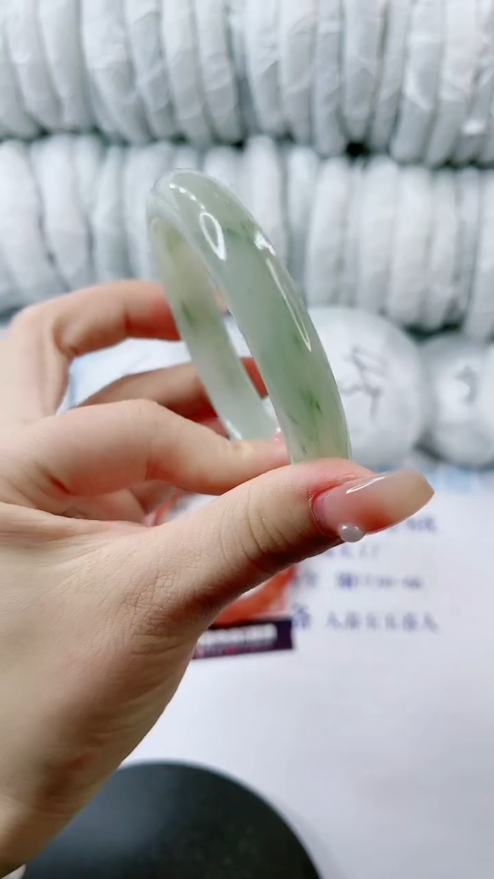 【闪购商品】石英质玉手镯未镶嵌1001569221-62多样性发货