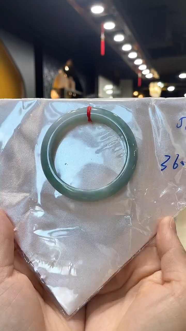 未镶嵌手镯翡翠56