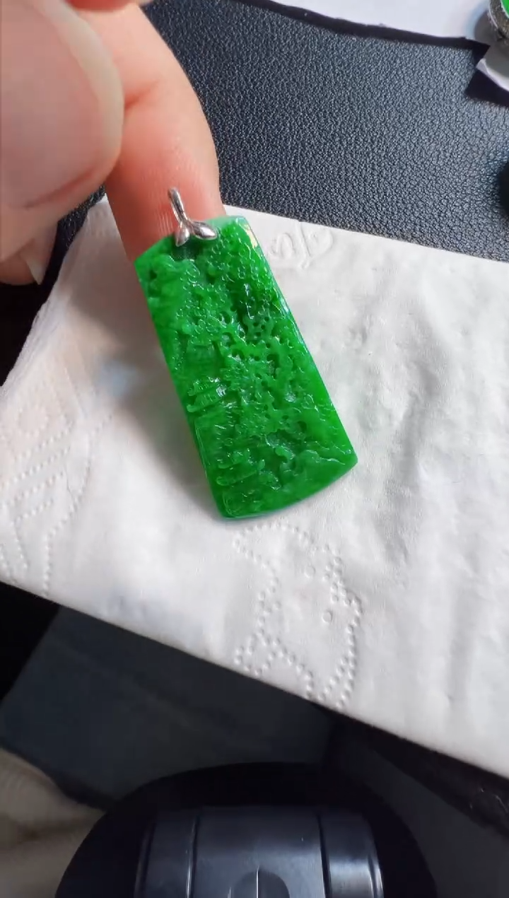 吊坠(不含链)18K金镶嵌翡翠1280