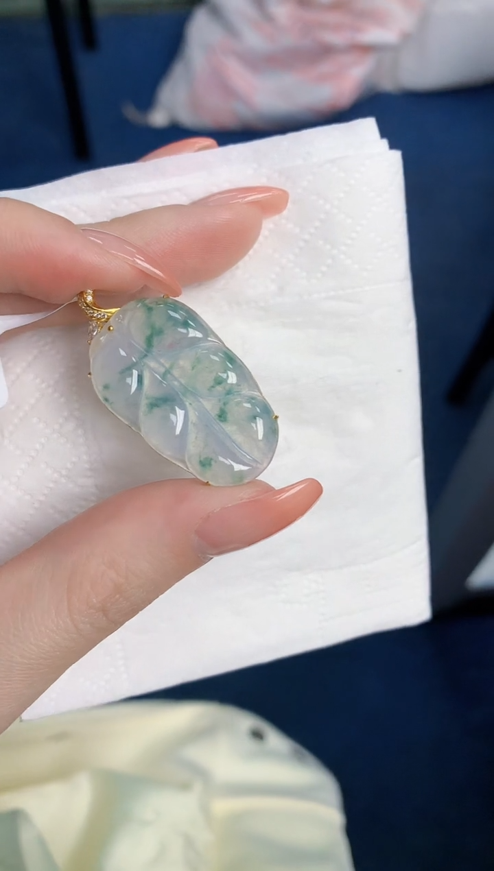 【闪购商品】翡翠颈饰18K金镶嵌天然翡翠A货