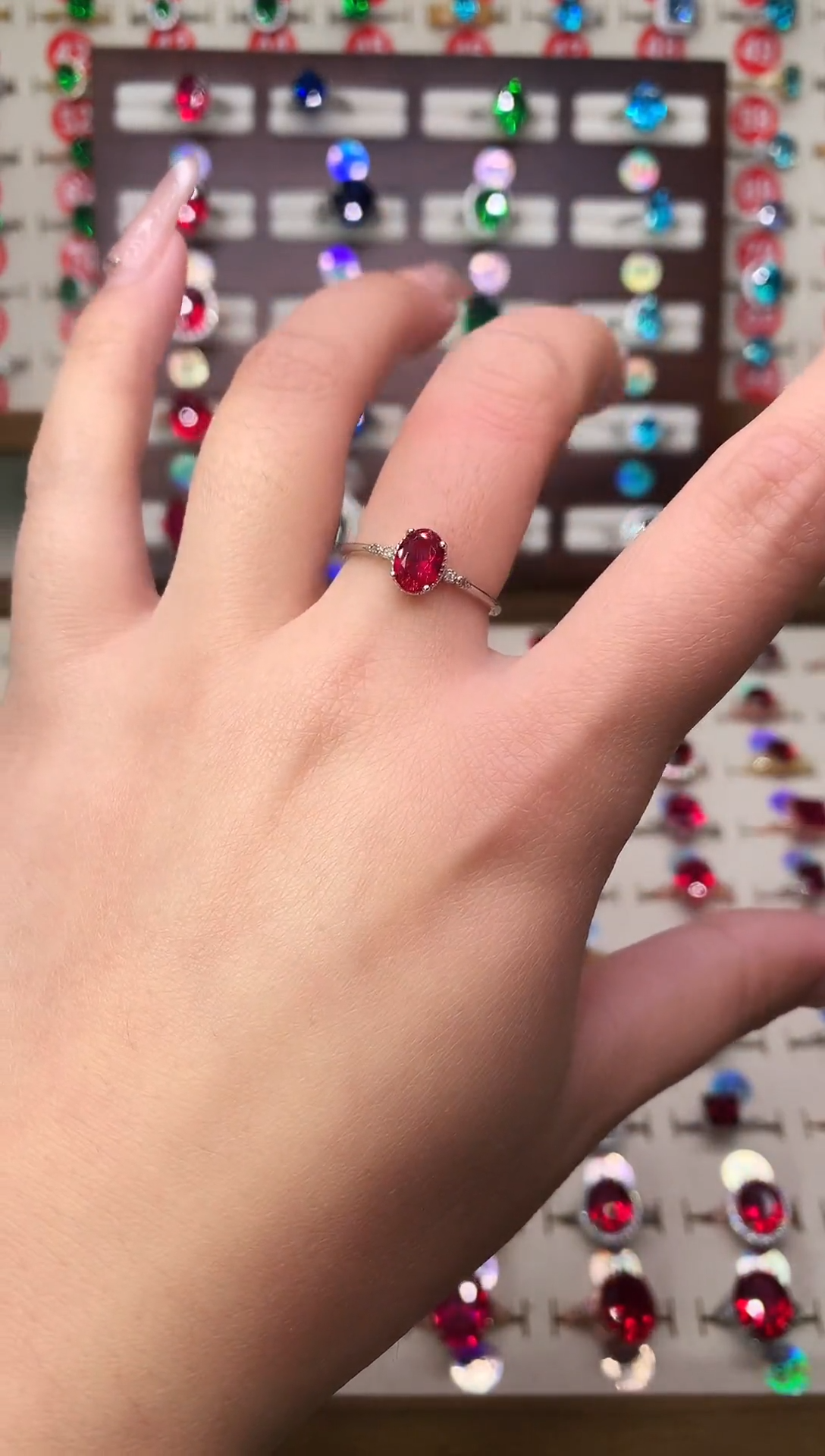 银S925镶嵌戒指红宝石5*7 酒红 银托