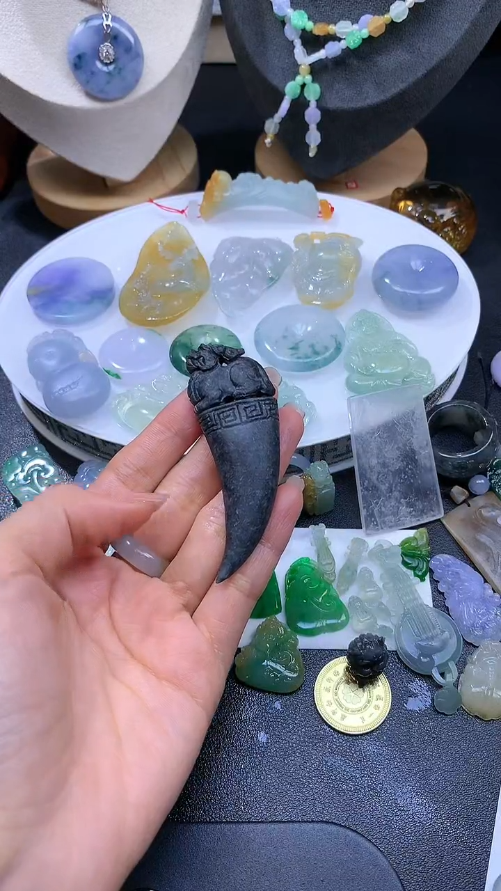 【闪购商品】定制翡翠未镶嵌翡翠