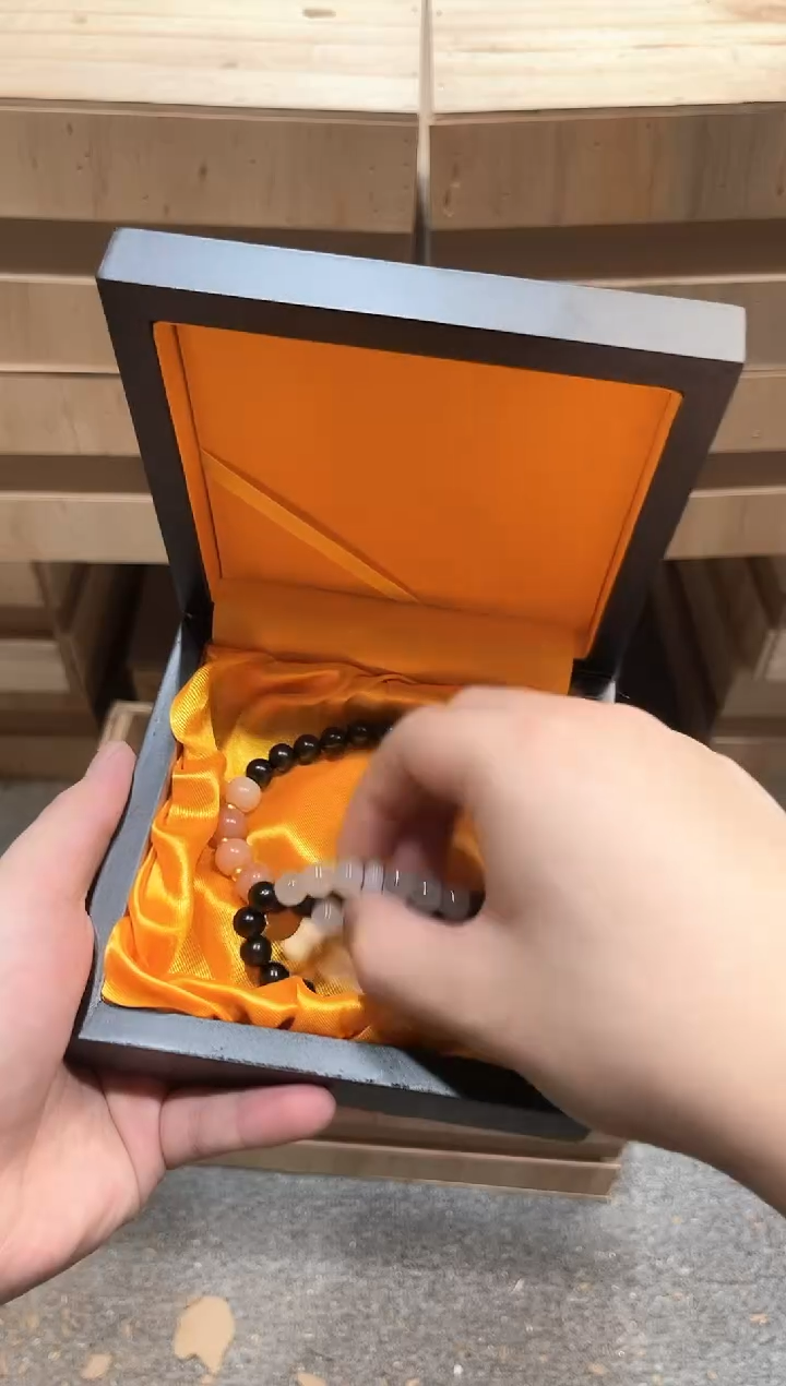 陈氏文玩云仓木制类手串无礼盒YS1522