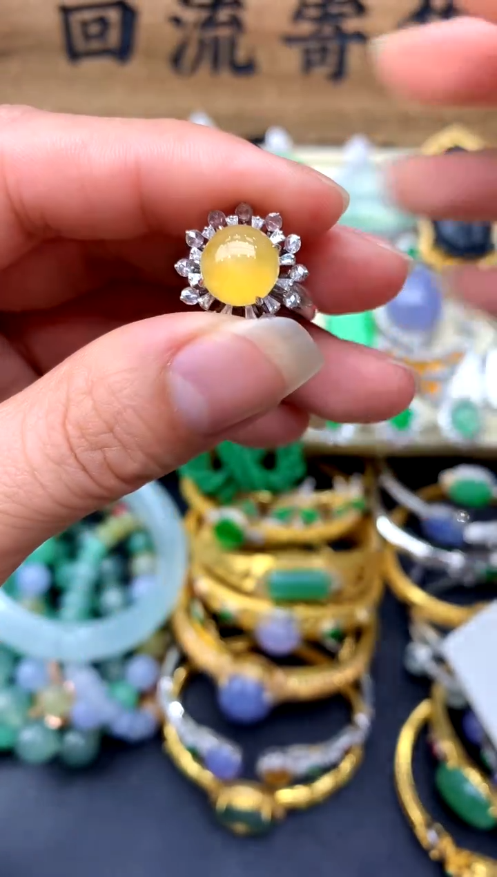 【闪购商品】翡翠戒指18K金镶嵌185-中国好珍宝