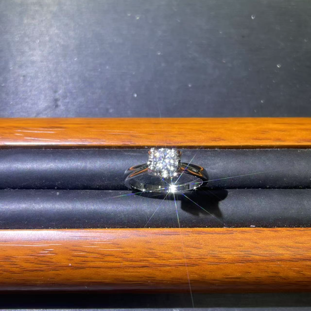 s7880白色经典牛头戒指多样发