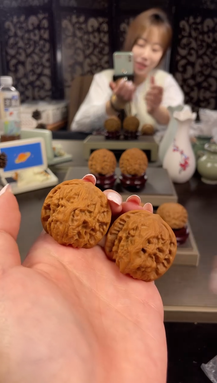 【闪购商品】文玩核桃把件野狼39尺-35