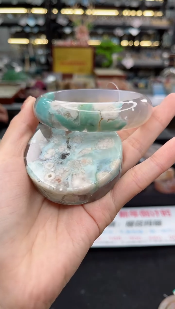 【闪购商品】石英质玉手镯未镶嵌62圈口（赠品镯心）5S9362