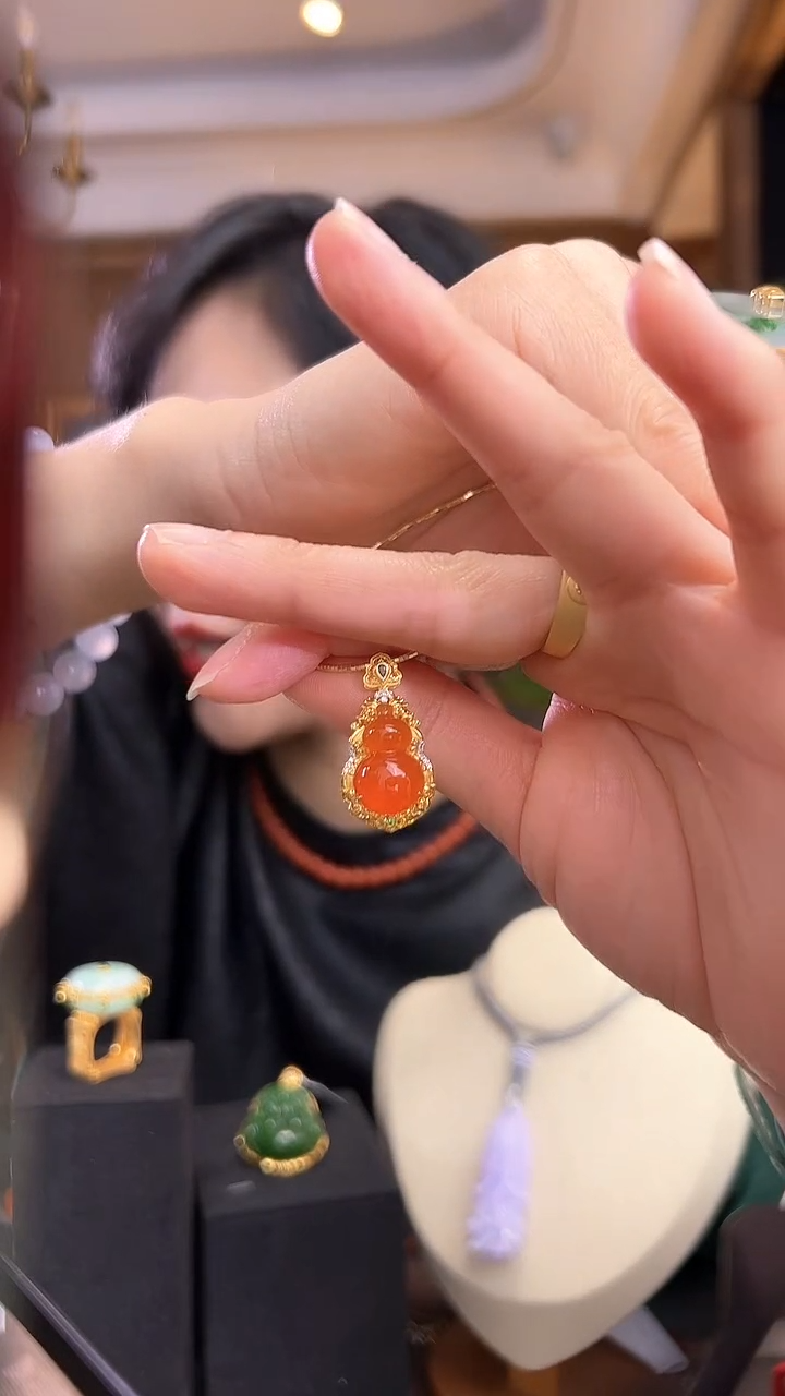 【闪购商品】南红玛瑙吊坠(不含链)18K金镶嵌南红吊坠