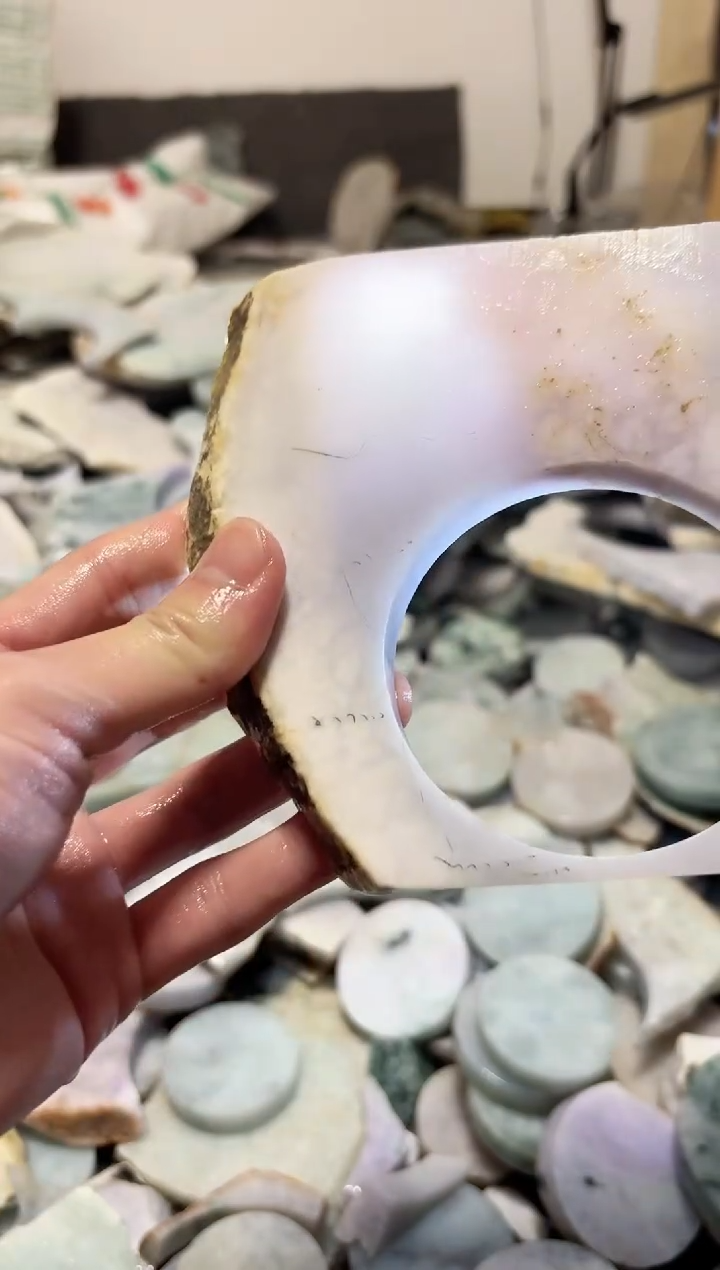 【闪购商品】翡翠颈饰未镶嵌A货吴玉274