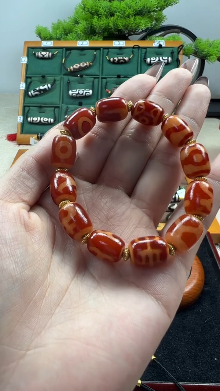 玛瑙/玉髓（覆膜）颈饰合金12.（微瑕）