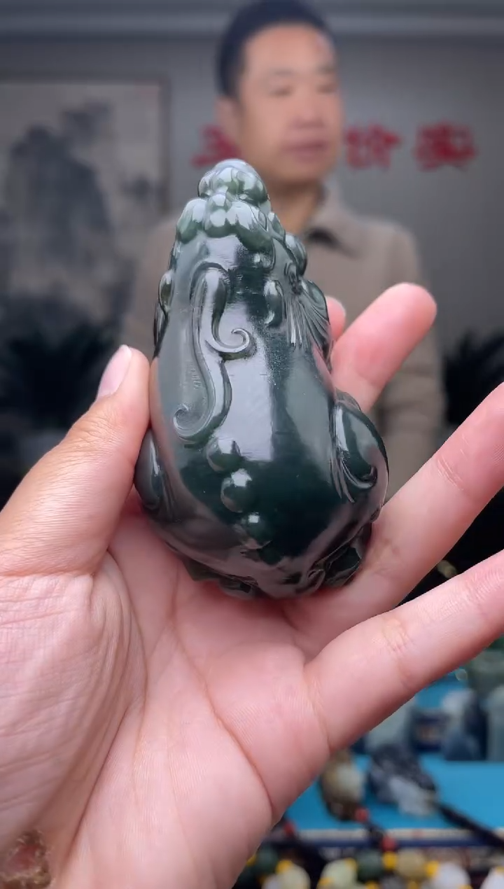 未镶嵌和田玉挂件1