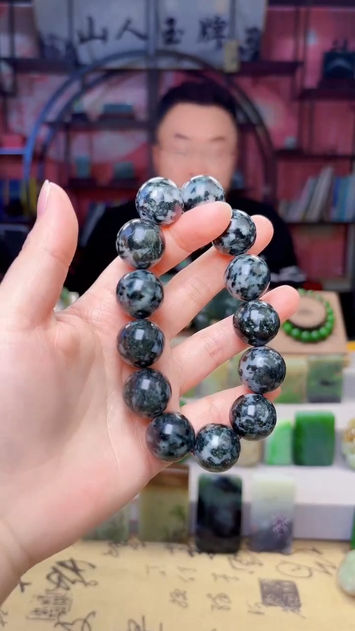 未镶嵌独山玉手串10