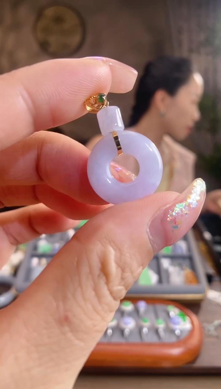翡翠18K金镶嵌吊坠(不含链)甜甜圈