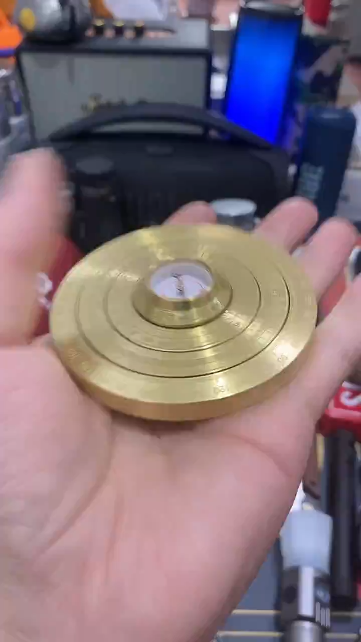 瓷片闪购商品  如图所示