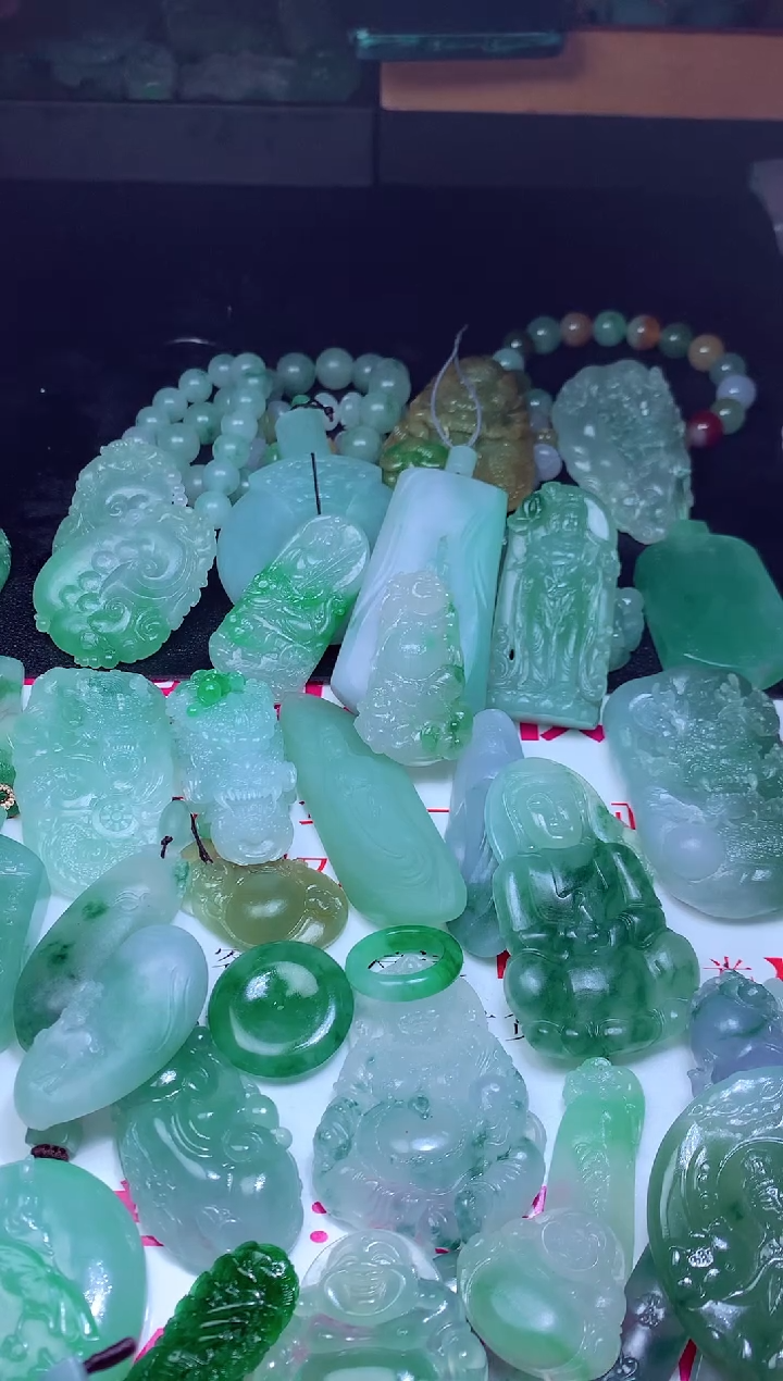 定制翡翠未镶嵌翡翠毛货定制