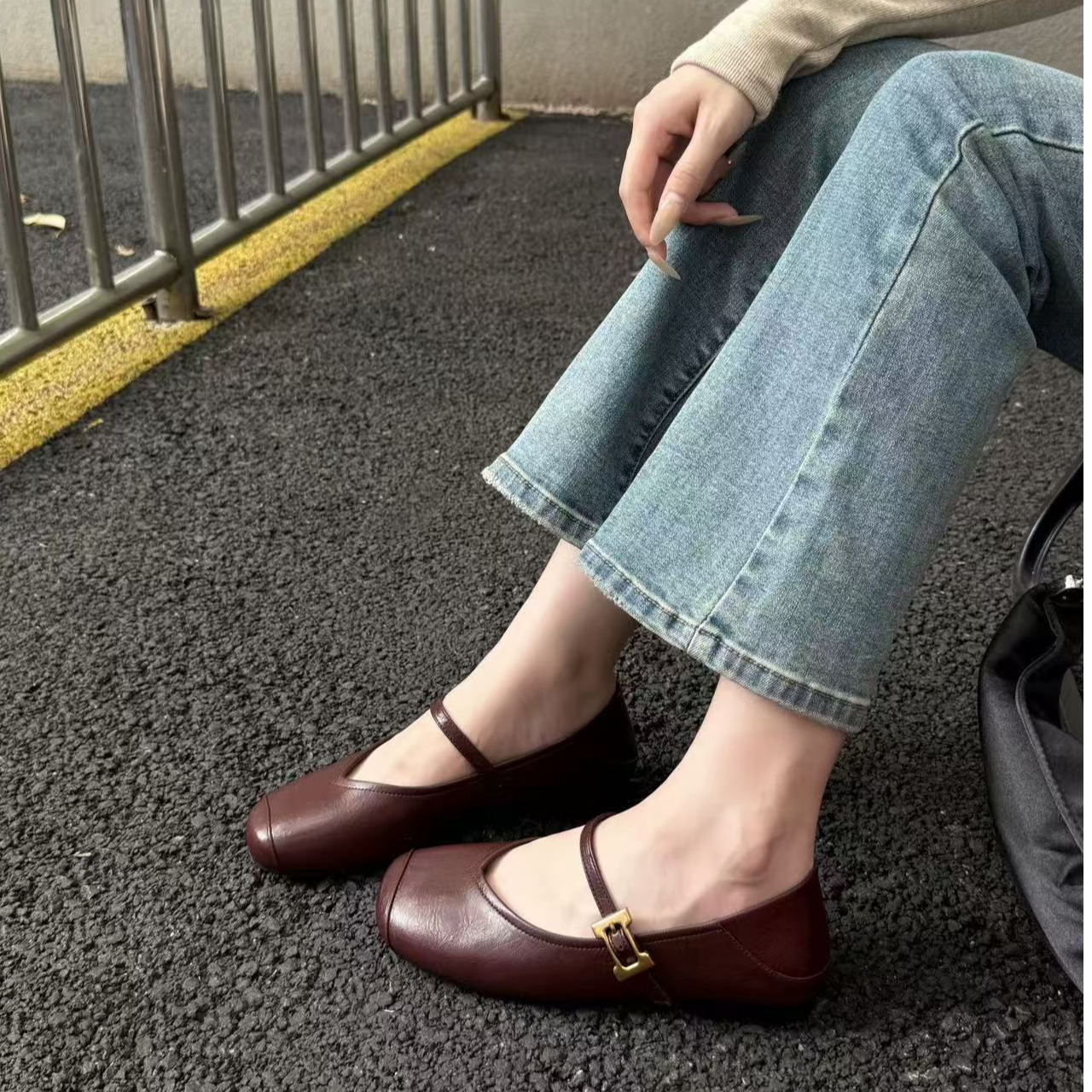 【欧洲站高奢女鞋尾单】165-8367高品质法式方头温柔玛丽珍乐福鞋