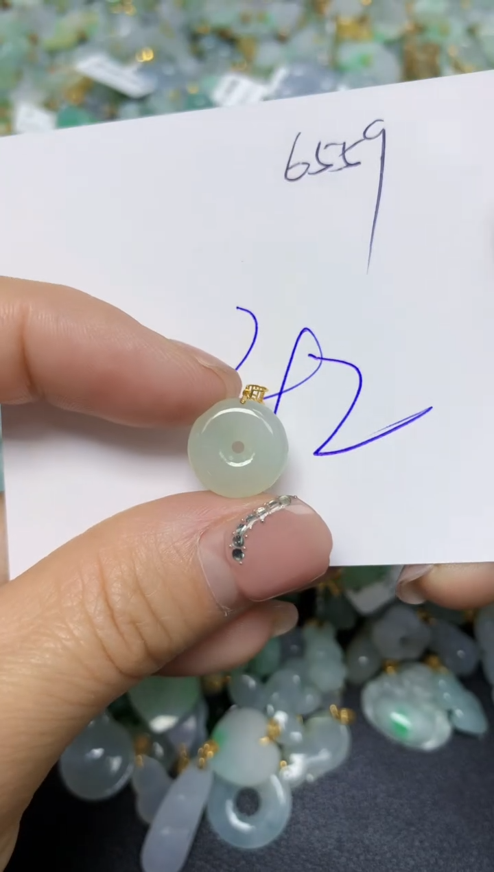 【闪购商品】翡翠挂件18K金镶嵌 天然翡翠A货