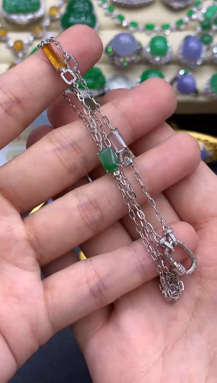 颈饰18K金镶嵌翡翠400-中国好珍宝