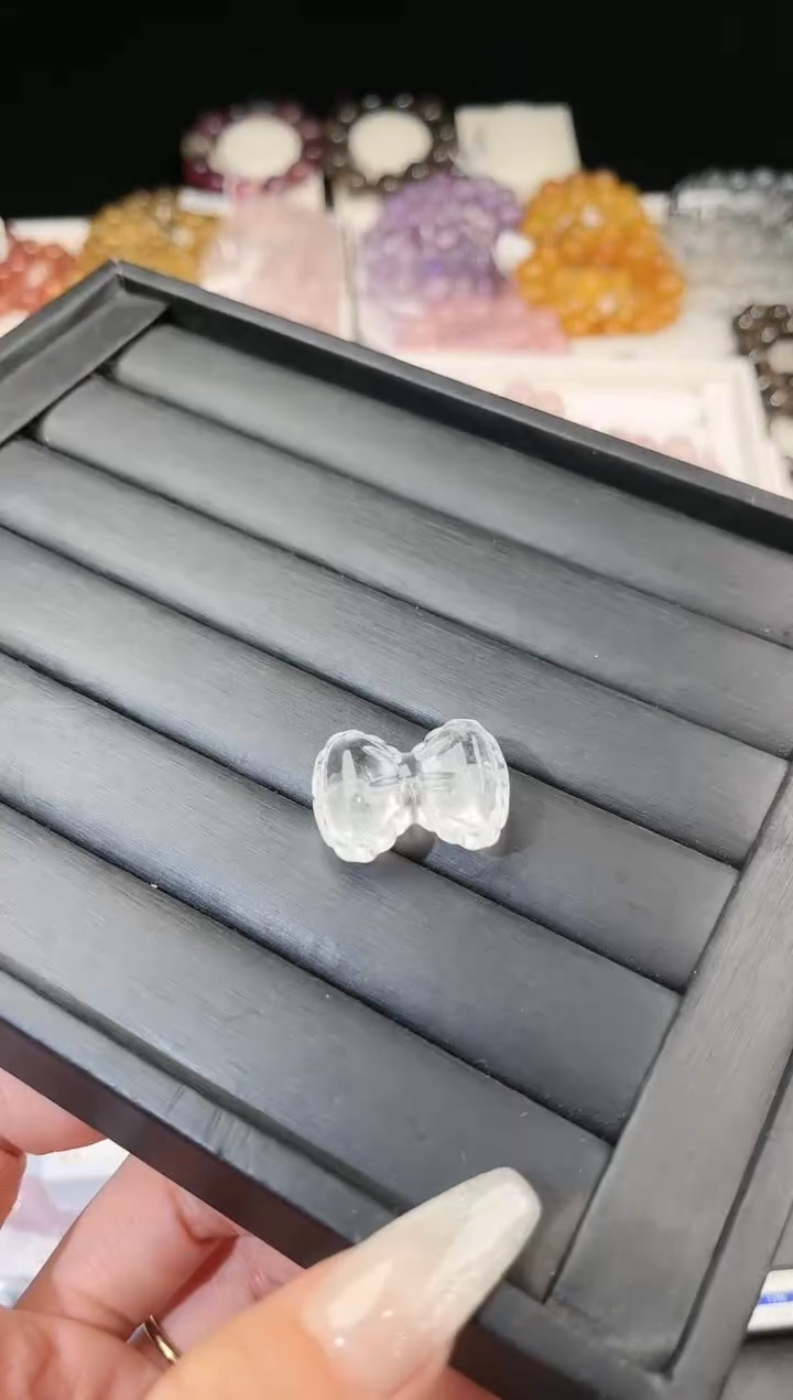 【闪购商品】水晶手链未镶嵌多样性发一Q9白水蝴蝶