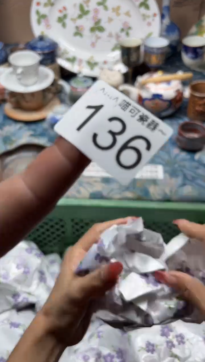 手工艺品琉璃野****妆136