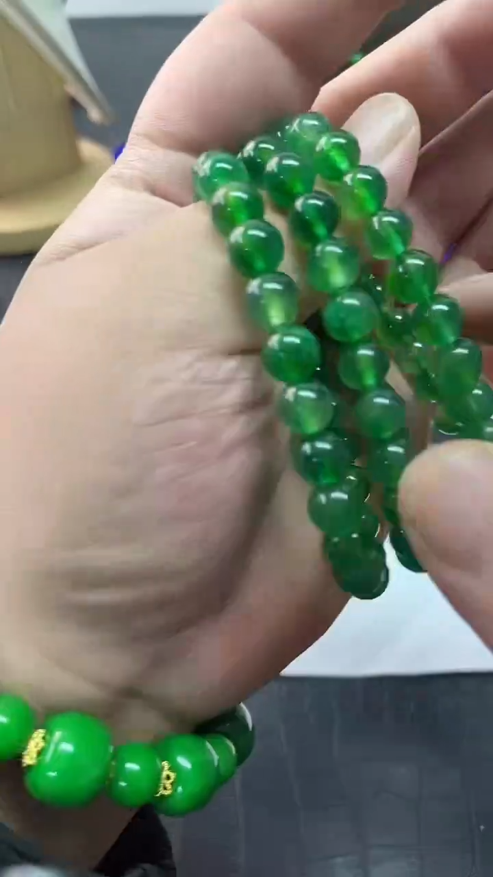 颈饰14K金镶嵌翡翠112手串
