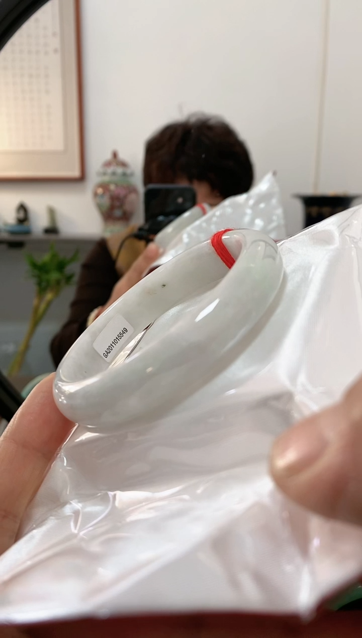 【闪购商品】翡翠手镯未镶嵌手镯59.3