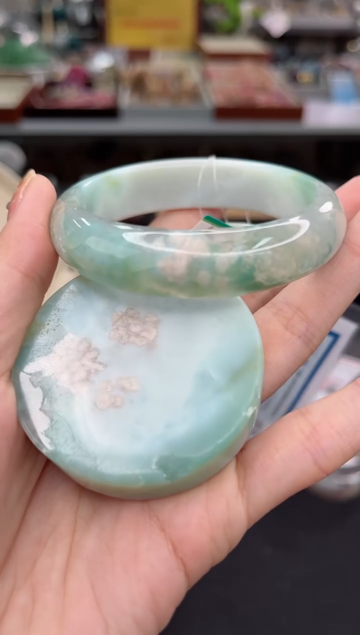 【闪购商品】石英质玉手镯未镶嵌55圈口（赠品镯心）S921115